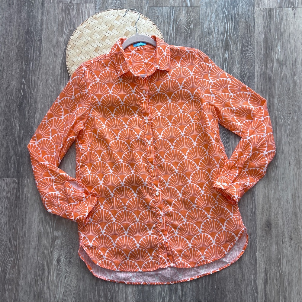 J. McLaughlin 100% linen button down blouse orange & white summer print